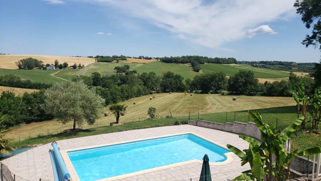 Gite Pierre qui roule piscine